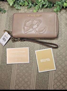 Michael Kors Nouveau Floral  Phone Wristlet Wallet